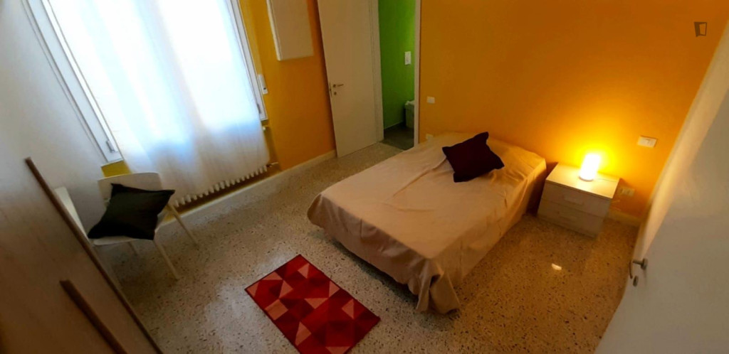 Beautiful double ensuite bedroom in central Bologna - Bologne - chambre - ImmoJeune