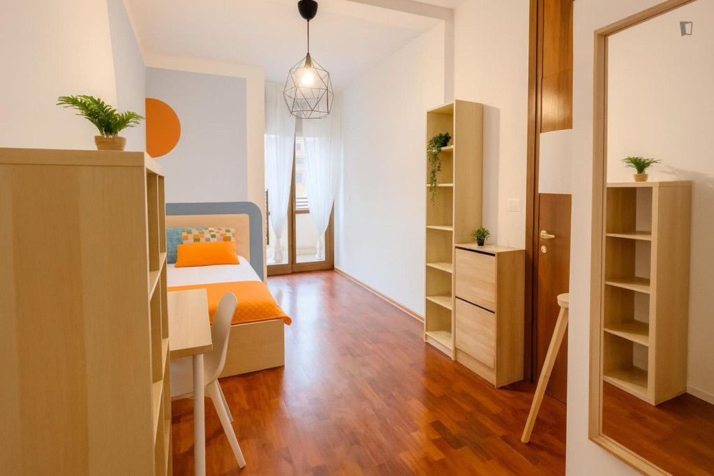 Charming single bedroom with a balcony, in Modena - Modena - chambre - ImmoJeune