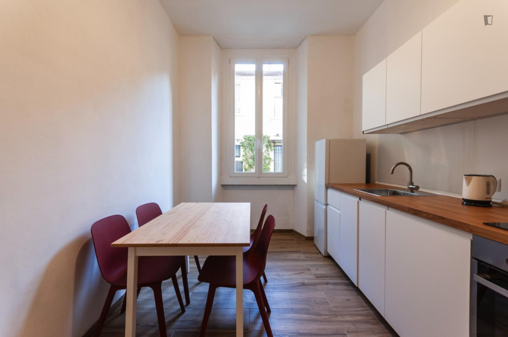 Charming 1-bedroom apartment near Università Bocconi - Milan - chambre - ImmoJeune