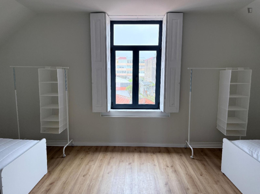 Excitement Twin Bedroom close to Brito Capelo Metro - Porto - chambre - ImmoJeune