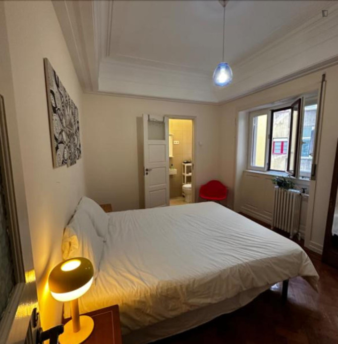 Double bedroom, with private bathroom - Porto - chambre - ImmoJeune