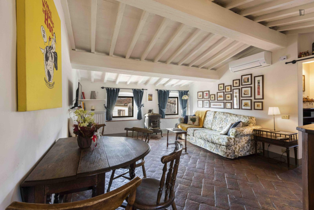 Bright 1 bedroom apartment in San Frediano - Florence - chambre - ImmoJeune