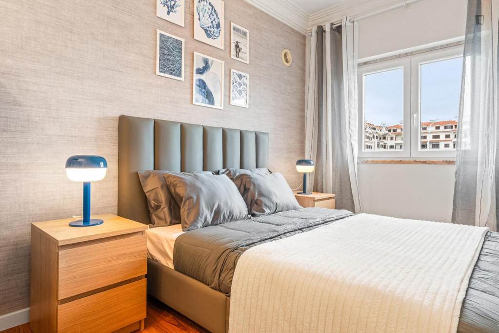 Very large double bedroom in Oeiras - Lisbonne - chambre - ImmoJeune