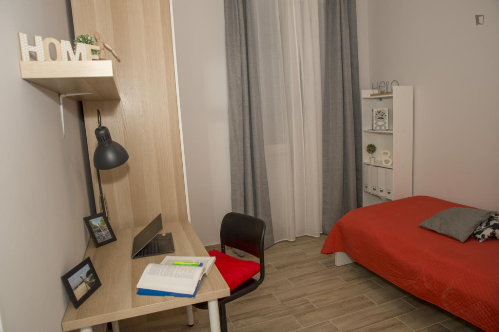 Amazing room in Pescara - Pescara - chambre - ImmoJeune