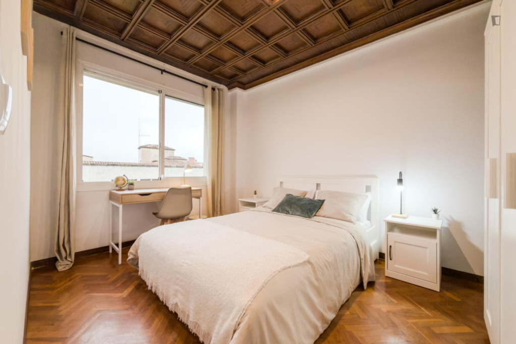 Homely double bedroom near Parc de l'Espanya Industrial - Barcelone - chambre - ImmoJeune