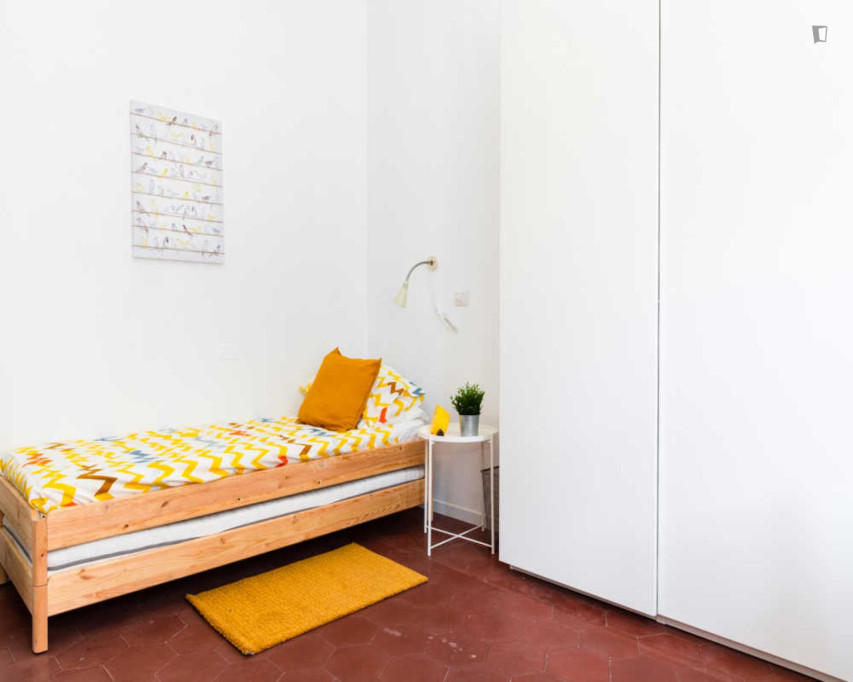 Very neat studio near Marche metro - Milan - chambre - ImmoJeune