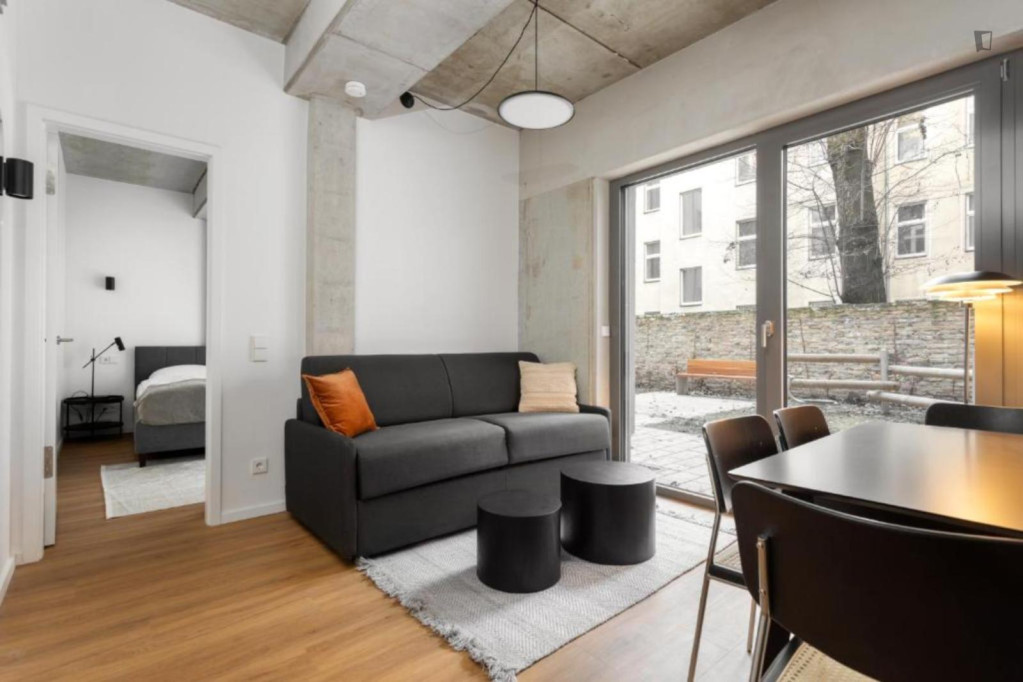 Unique 1 Bedroom Apartment close to Steinbeis University Berlin - Berlin - chambre - ImmoJeune
