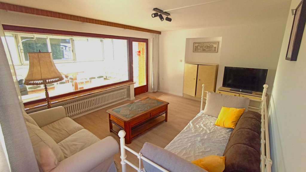 Cute 4 rooms flat, 3-4people sharing, close to Isar river Ismaning - Munich - chambre - ImmoJeune