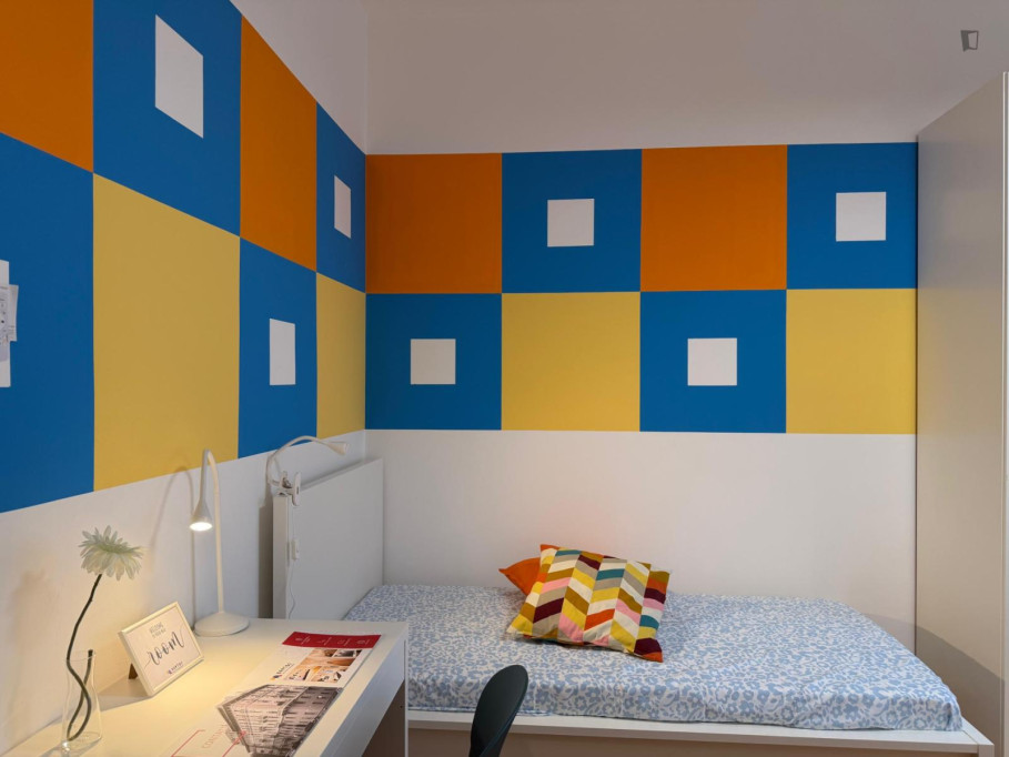 Bed in neat twin bedroom in Corvetto - Milan - chambre - ImmoJeune
