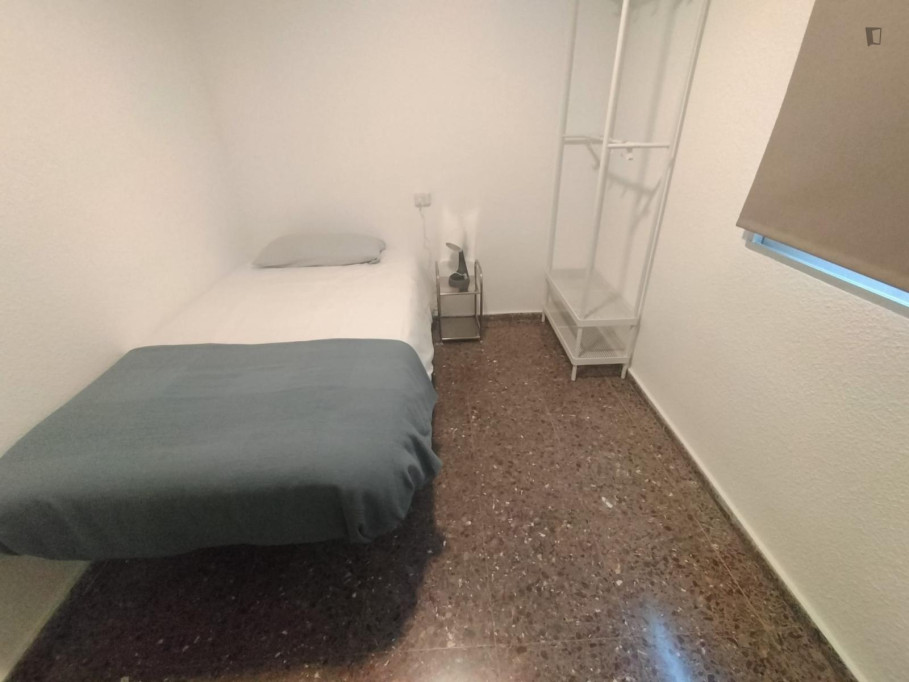 Cool little single bedroom in Els Orriols - Valence - chambre - ImmoJeune