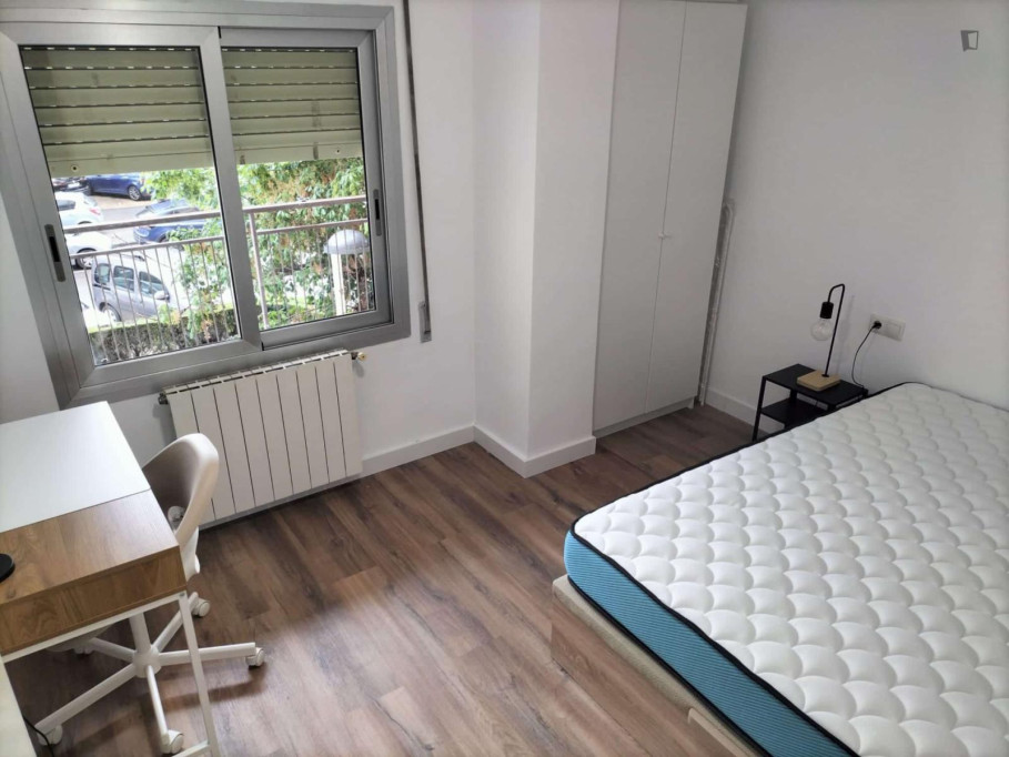 Cosy double bedroom in Algirós - Valence - chambre - ImmoJeune