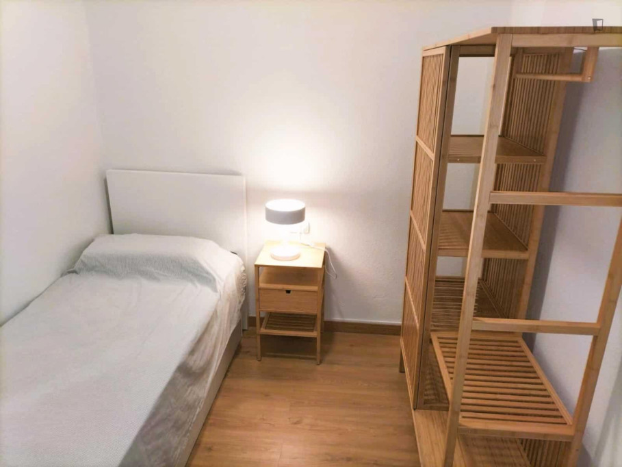 Homely single bedroom in Nou Moles - Valence - chambre - ImmoJeune