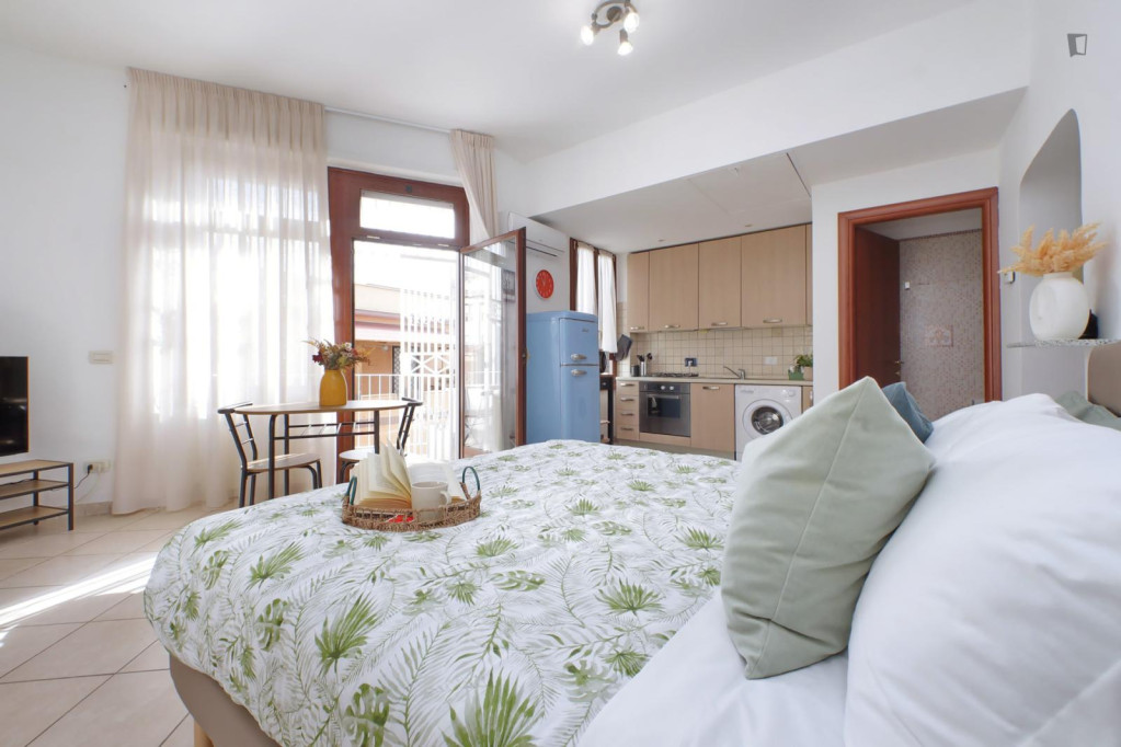 Studio in Fiumicino with Balcony - Rome - chambre - ImmoJeune
