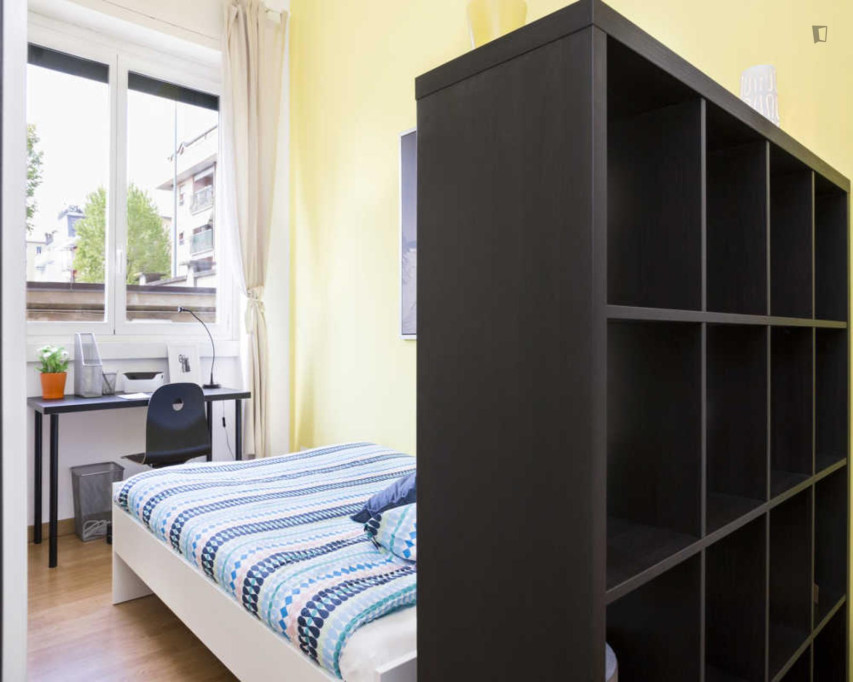 Attractive double bedroom close to the Maciachini train station - Milan - chambre - ImmoJeune