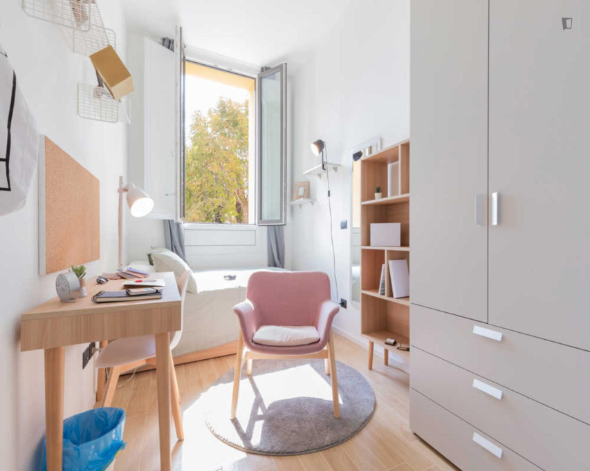 Cozy Double Bedroom in a student flat - Turin - chambre - ImmoJeune
