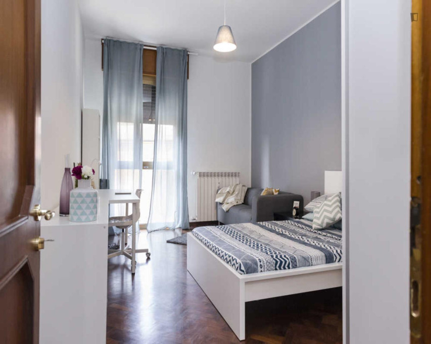 Bright double bedroom in the Saragozza district - Bologne - chambre - ImmoJeune