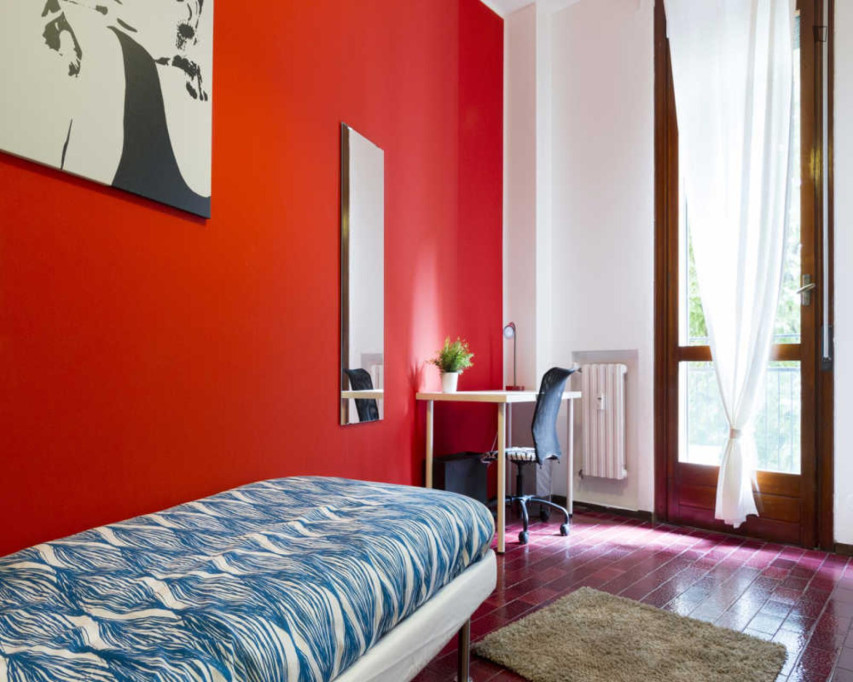 Spacious Double Bedroom near Parco Don Luigi Giussani - Milan - chambre - ImmoJeune