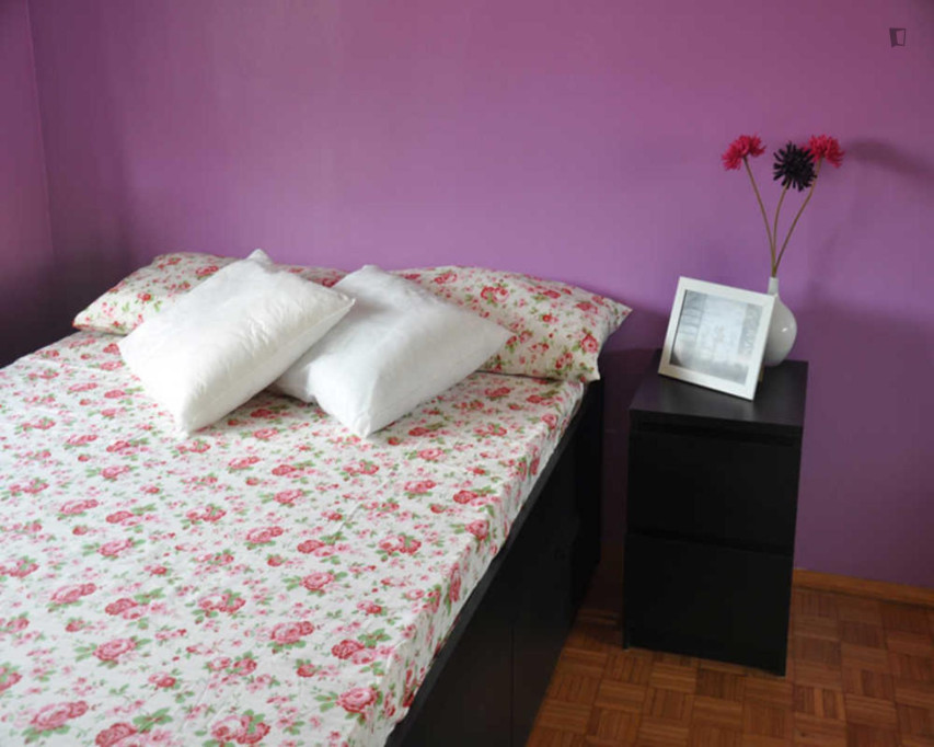 Lovely Double Bedroom next to Giardini di via Tortona - Milan - chambre - ImmoJeune
