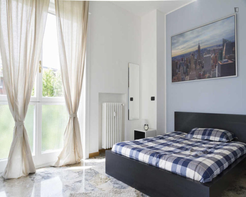 Cozy Double Bedroom Near Piazza Firenze - Milan - chambre - ImmoJeune