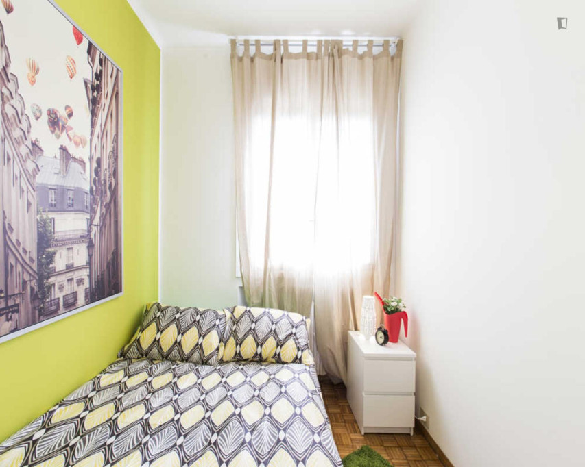 Beautiful Double Bedroom next to Tolstoj Metro Station - Milan - chambre - ImmoJeune