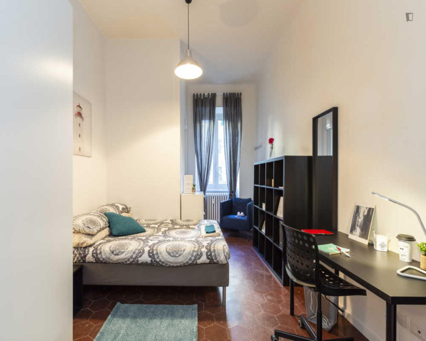 Lovely Double Bedroom in Piazza Spotorno - Milan - chambre - ImmoJeune