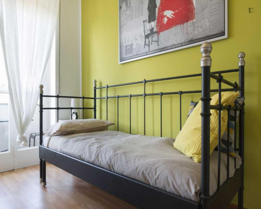 Snug single bedroom in the Central zone - Milan - chambre - ImmoJeune