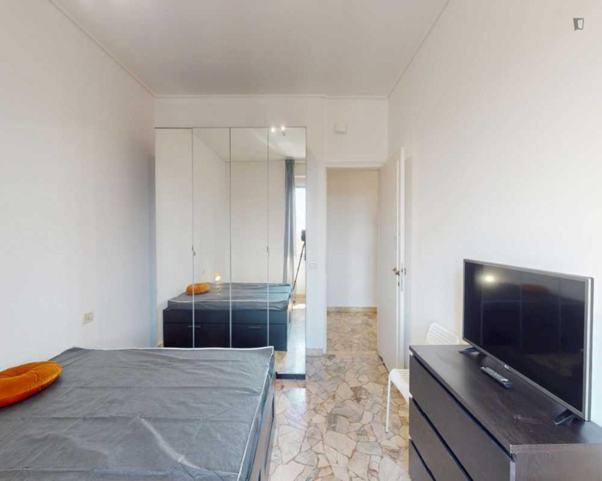 Amazing double bedroom near Milano Porta Vittoria train station - Milan - chambre - ImmoJeune
