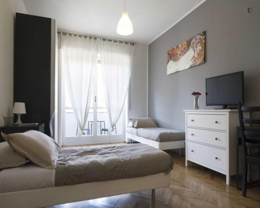 Pleasant double bedroom near Stazione Centrale - Milan - chambre - ImmoJeune
