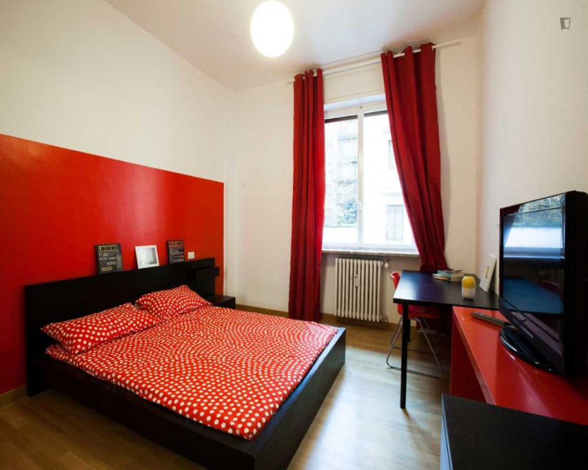Spacious Double Ensuite near Fontana delle Quattro Stagioni - Milan - chambre - ImmoJeune