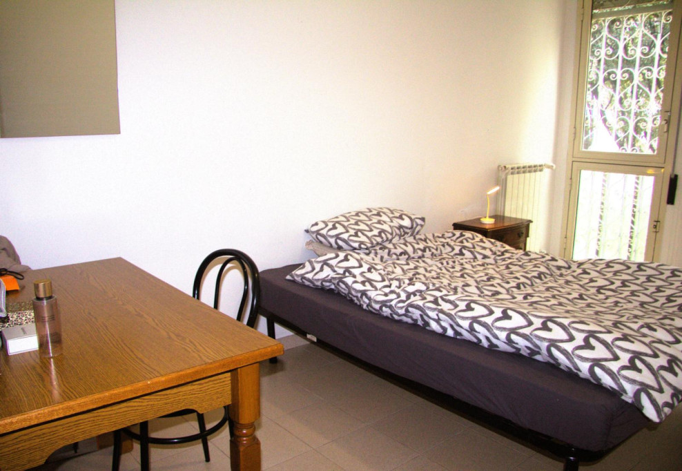 Double bedroom in cozy apartment - Rome - chambre - ImmoJeune