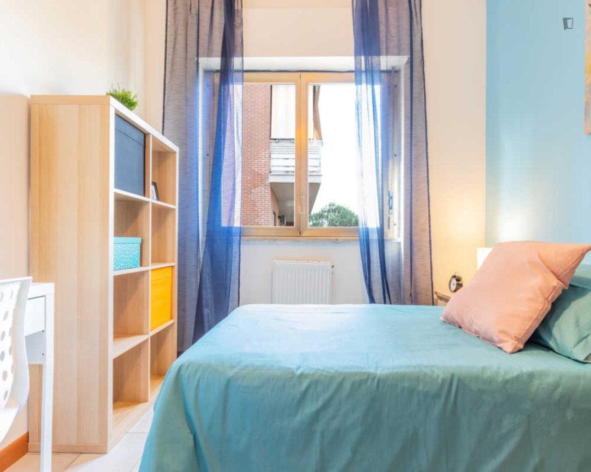 Cozy Single Bedroom Close to Parco Matteo di Fazio - Rome - chambre - ImmoJeune