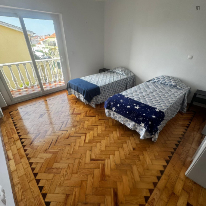 Welcoming Twin Bedroom close to Nova SBE University - Lisbonne - chambre - ImmoJeune
