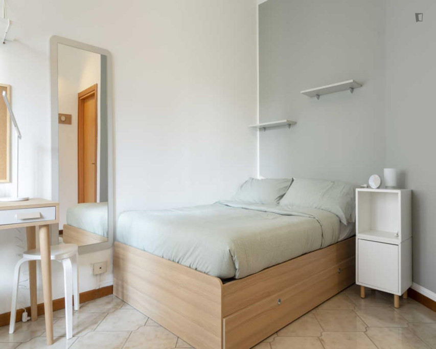 Cute Double Bedroom Next to Affori Centro Subway Station - Milan - chambre - ImmoJeune