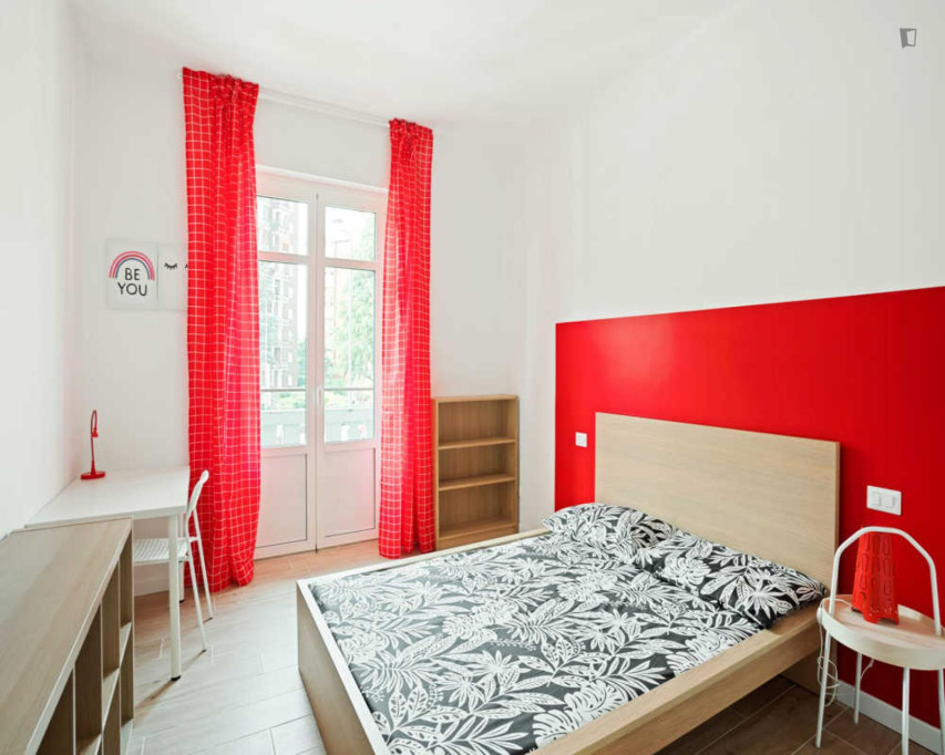 Cozy double bedroom in a 4-bedroom apartment in Primaticcio - Milan - chambre - ImmoJeune