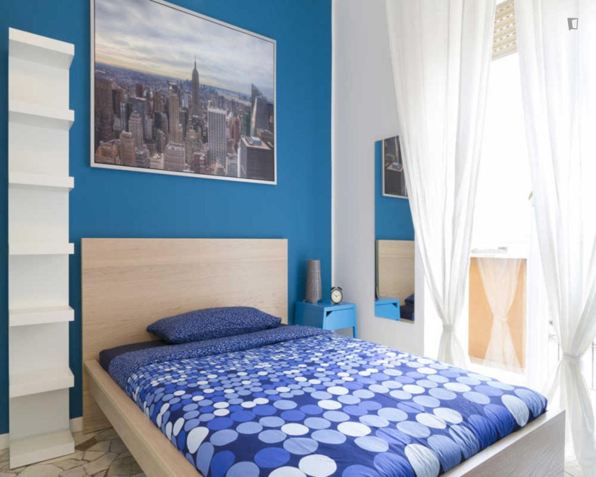 Stupendous double ensuite bedroom near Stazione Centrale - Milan - chambre - ImmoJeune