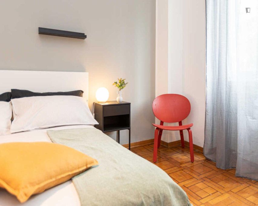Nice double bedroom near Crocetta metro - Milan - chambre - ImmoJeune
