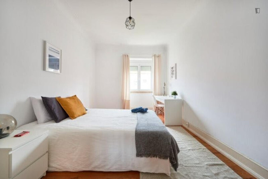 Alluring double bedroom in Alameda - Lisbonne - chambre - ImmoJeune