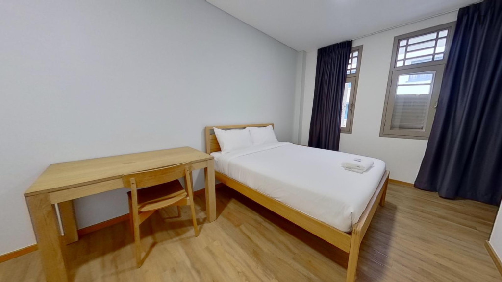 Friendly double bedroom not far from Kallang Riverside Park - Singapore - chambre - ImmoJeune