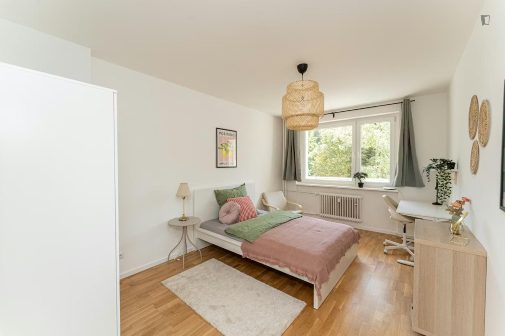 Grand double bedroom in Wedding - Berlin - chambre - ImmoJeune