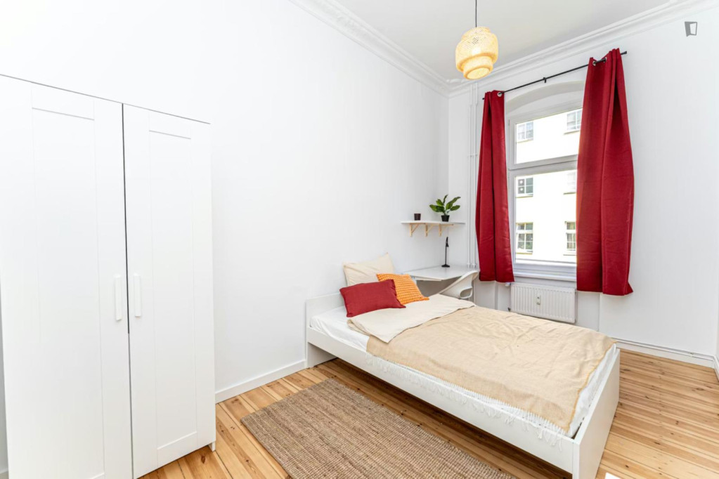 Neat double bedroom in Oberschöneweide - Berlin - chambre - ImmoJeune