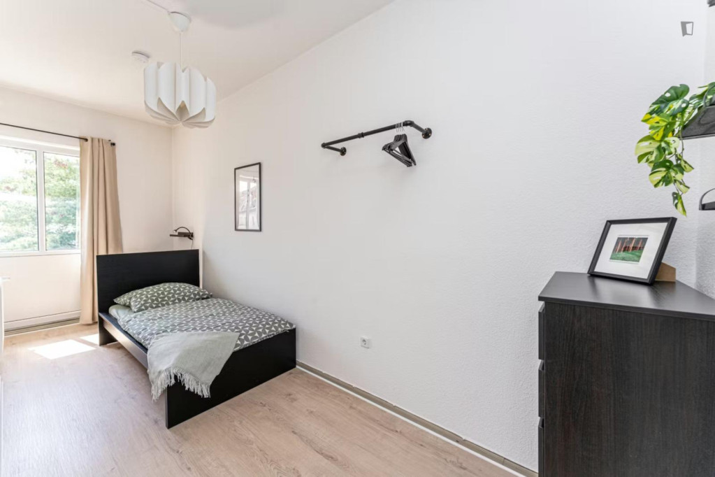 Bright single bedroom in Adlershof - Berlin - chambre - ImmoJeune