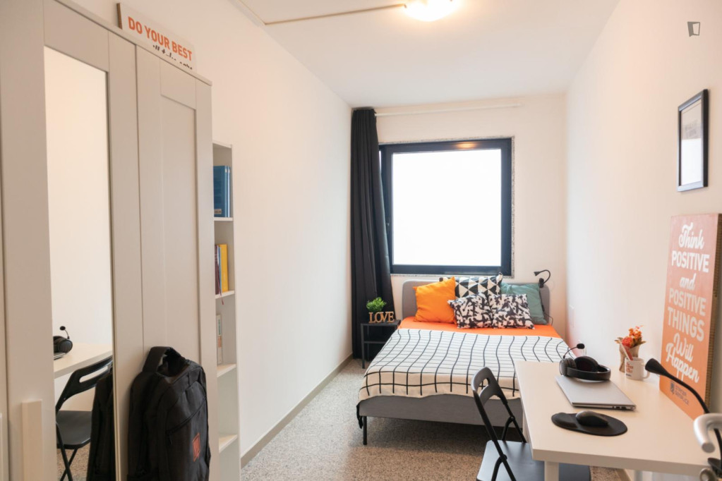 Amazing single bedroom in San Benedetto - Cagliari - chambre - ImmoJeune
