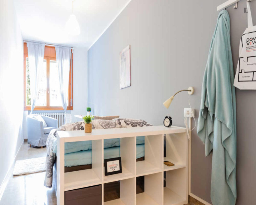 Comfortable double bedroom in a 5-bedroom apartment near Parco delle farfalle - Padova - chambre - ImmoJeune