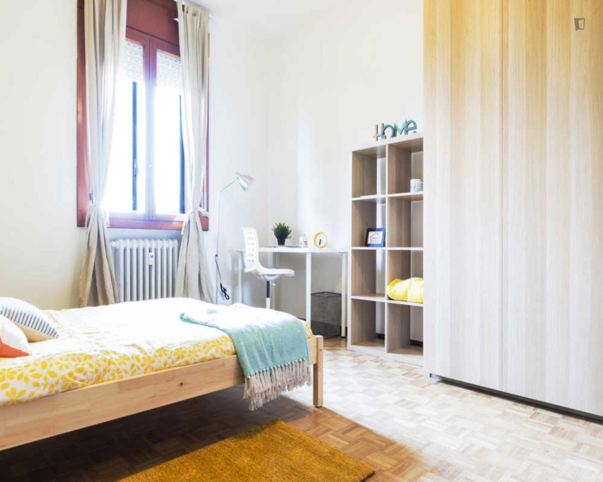 Lovely double bedroom in a 3-bedroom apartment near Parco delle farfalle - Padova - chambre - ImmoJeune