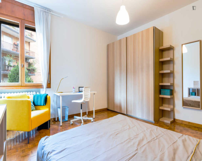 Nice double bedroom in a 5-bedroom apartment near Parco delle farfalle - Padova - chambre - ImmoJeune