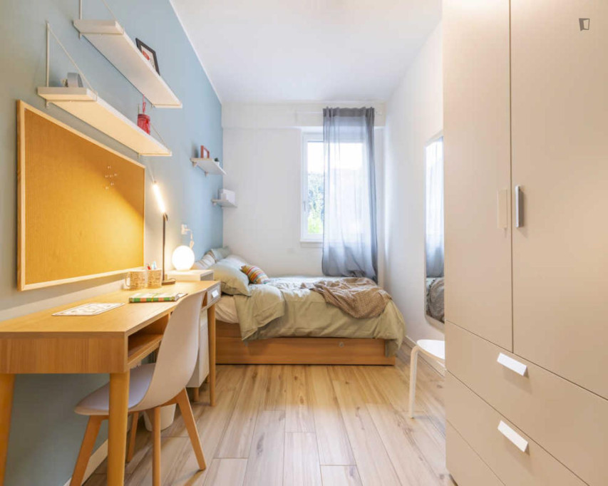 Cute double bedroom in the centre of the city - Padova - chambre - ImmoJeune