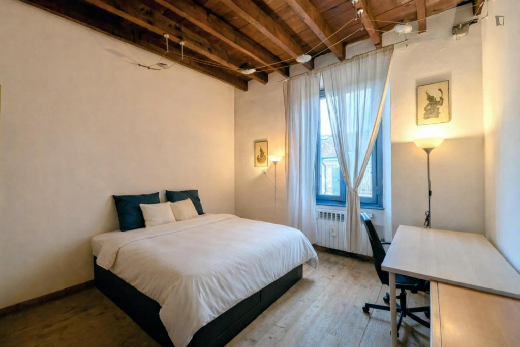 Very nice double bedroom near Università Bocconi - Milan - chambre - ImmoJeune