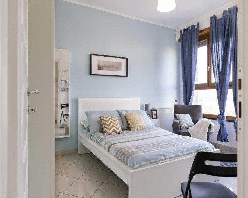 Bright bedroom near Bocconi - Milan - chambre - ImmoJeune