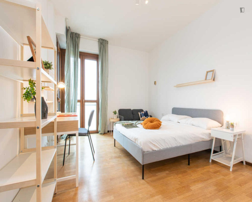 Bright double bedroom near Milano Centrale - Milan - chambre - ImmoJeune