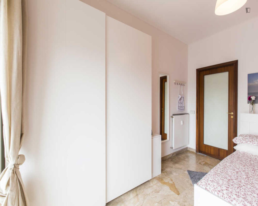 Pleasant double bedroom near Milano Centrale station - Milan - chambre - ImmoJeune